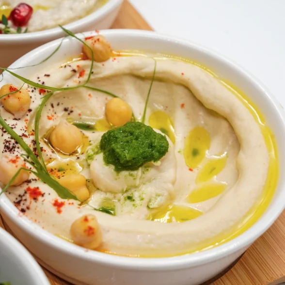 HUMMUS