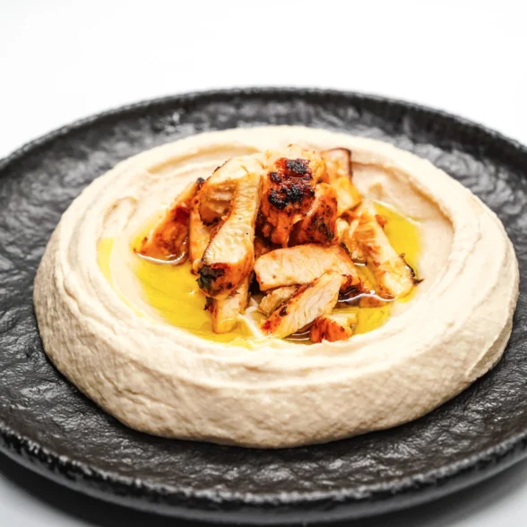 HUMMUS WITH CHICKEN