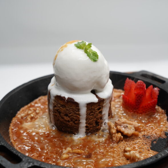 STICKY DATES PUDDING